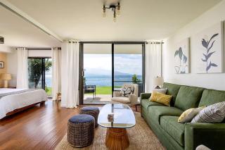 Oceanfront Lauloa 106 - Ground Floor, Modern Renovation, Split-AC, Walk to Beach - 5