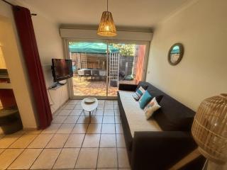 Villa au Port d'Hyères avec Terrasse, Véranda et Clim - Proche Plages et Commerces - FR-1-335-158 - 5