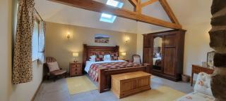 18th century renovated barn in beautiful Devon countryside - 9