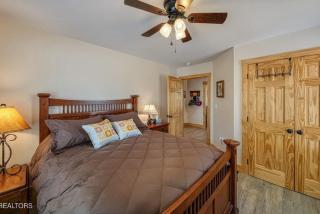 The Cottage on Douglas Lake Cove - 2