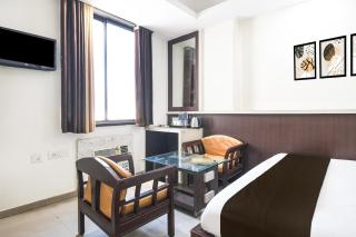 Hotel O Park Street Inn - 2