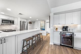 Holiday Surf and Racquet Unit 105 - 2