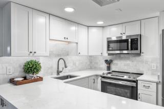 Holiday Surf and Racquet Unit 105 - 3