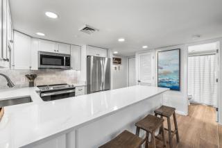 Holiday Surf and Racquet Unit 105 - 1