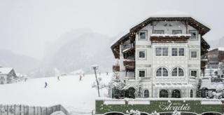 Alpstay - Hotel Acadia - Adults Mountain Home - 3