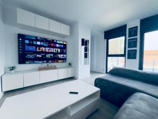 Modern Concept, Seaside Apartment - 6