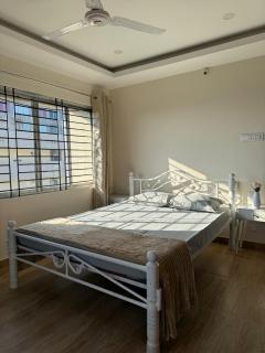 Bela D Casa - 3BHK overlooking mountains and city - 4