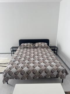 Elena Airport Apartments - 2