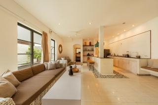 Stylish 3BR Escape, 5 Mins to Seminyak Beach - 1