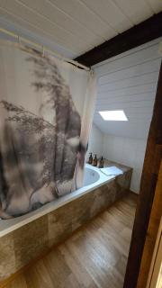 Cozy studio with Roof Terrace for 3 - 7