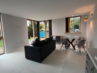 Sheffield City Comfort Apartment - 5