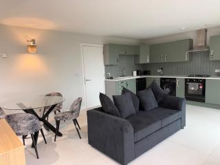 Sheffield City Comfort Apartment - 7