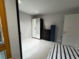 Sheffield City Comfort Apartment - 2