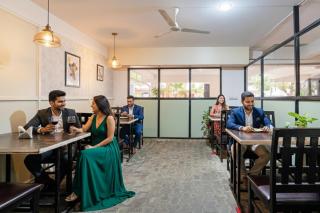 FabHotel Atithi Residency - 6