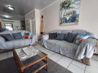 Libra Holiday Flats 1 - 2