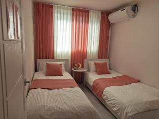 Stay Young # Line 2 Line 5 Yeongdeungpo-gu Office Station # 3 Rooms # 5 Beds # Colorful # Beautiful - 2