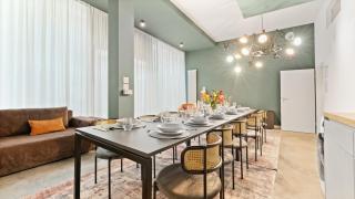 Premium Farbenfrohes Urban Hideaway & Parkplatz - 9