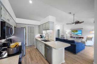 Waterfront home in Olde Marco with pool/kayaks - 2