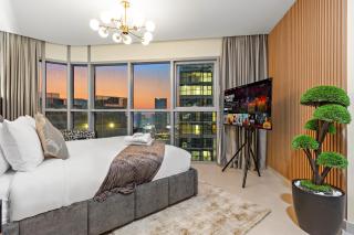 Luxurious and Spacious Living in the Heart of Radiant Boulevard - 0