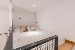 Shanghai Hills&XING 1882 Homestay Near Line2 & Line12 West Nanjing Rd - 6