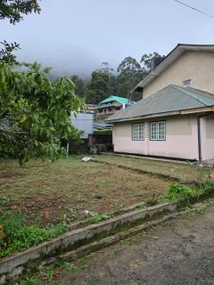 I stay Holiday Inn - 1