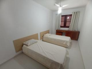 GUARUJÁ Apto 2 dorms - 8