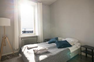 2ndhomes Modern Top Floor Apartment - 7