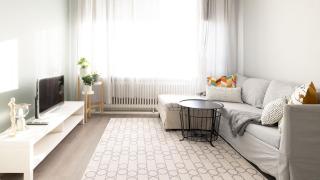 2ndhomes Modern Top Floor Apartment - 1