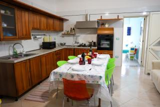 Comodo appartamento con 3 camere letto - 0