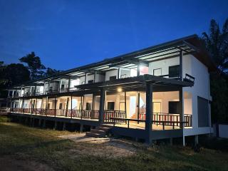 บ้านร่มไทร Ban Romsai Nadoem Suratthani - 0