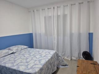 Apartamento - Praia Martins de Sá - 50 metros da praia - 7