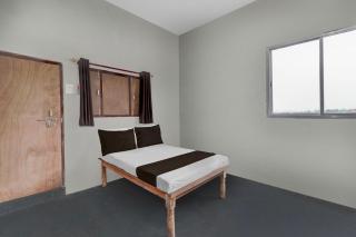 SPOT ON Rs Hotel - 8