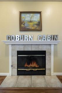 Coburn Cabin @ Country Club Game Room New Central AC Pet and Family-Friendly - 4
