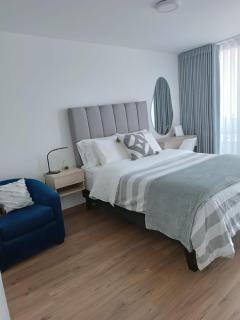 Vive, trabaja y descansa, moderno departamento con balcón 2BR en San Miguel, Lima - 4