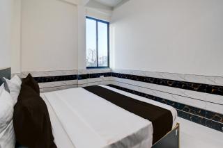 Hotel O Royal Palace Hotel - 2