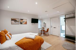 Lindenstone Stylish & Comfortable Stays in the Heart of Maidstone - 6