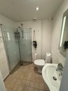 Flot 3 værelses lejlighed - op til 6 personer - 7