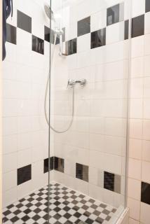 Chic Flat near Danube - 5 min walk to metro - 4