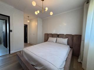 A Cozy Grounded Luxury - 1