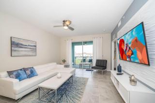 3121-304FR STOREY LAKE, CONDO 2/2 LAKE VIEW - 3