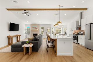 Cowboy Ridge Heated Pool, Fire Pits, Sleeps 12 - 3