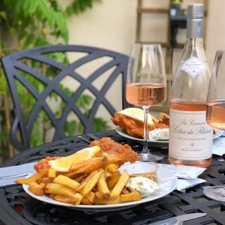 Stylish 3 bedroom townhouse with Garden - 5