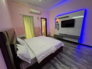 Leela Farm Gurgaon - 4 Bedroom Villa with Lawn and Big Size Private Pool - 6