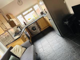 Urban Calm Newly refurbished house in wimbledon - 1