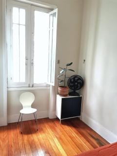 Estilo e conforto em prédio histórico no Centro - 8