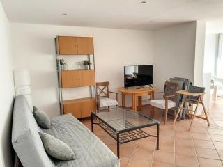 Spacieux T3 avec Loggia et Accès Piscine à Bormes - FR-1-610-112 - 8