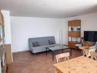 Spacieux T3 avec Loggia et Accès Piscine à Bormes - FR-1-610-112 - 7