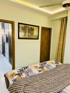 Elite Studio Apartment - 8