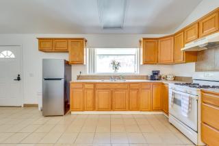 4 Mi to Lake Elsinore Pet-Friendly Adventure Base - 5