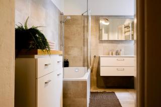 Historic City Center Boutique Apartments - Free Parking - Schlossberg View - by Casa Momo - 2